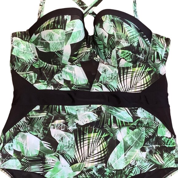 Torrid Vixen 1pc Swimsuit Women Size 22/24 Green Palm Black Mesh Insets NWT - Picture 2 of 7